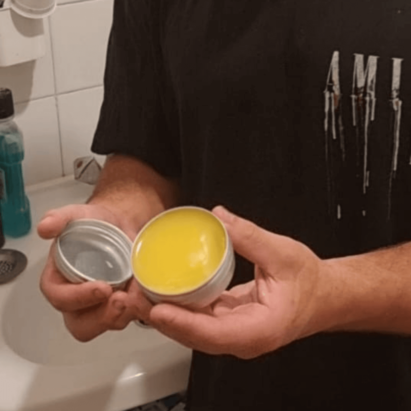Barbe Impeccable Réalisée : Kit Barbe Complet Homme